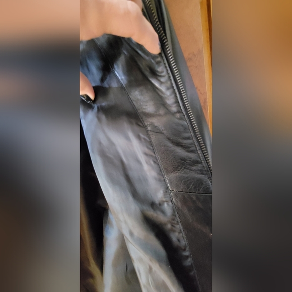 Kenneth Cole Soft 100% Leather Jacket - Picture 5 of 5